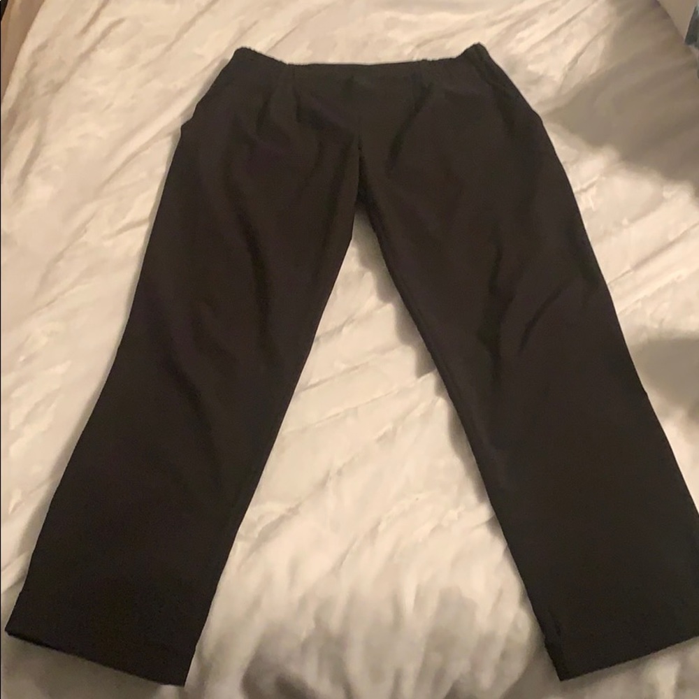 Stretch dress pants with front pockets